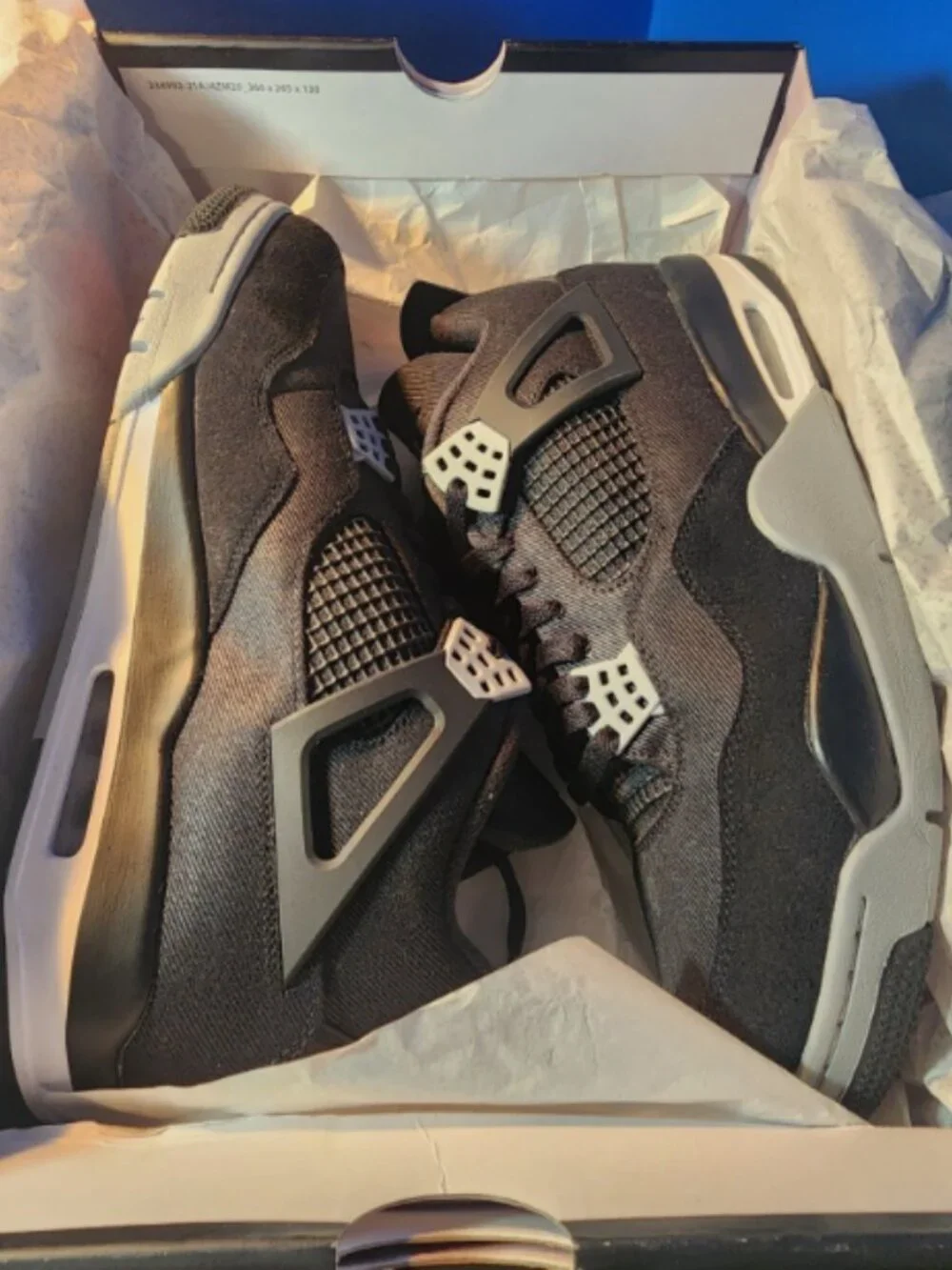 Jordan 4 Retro SE Mid Black Canvas
